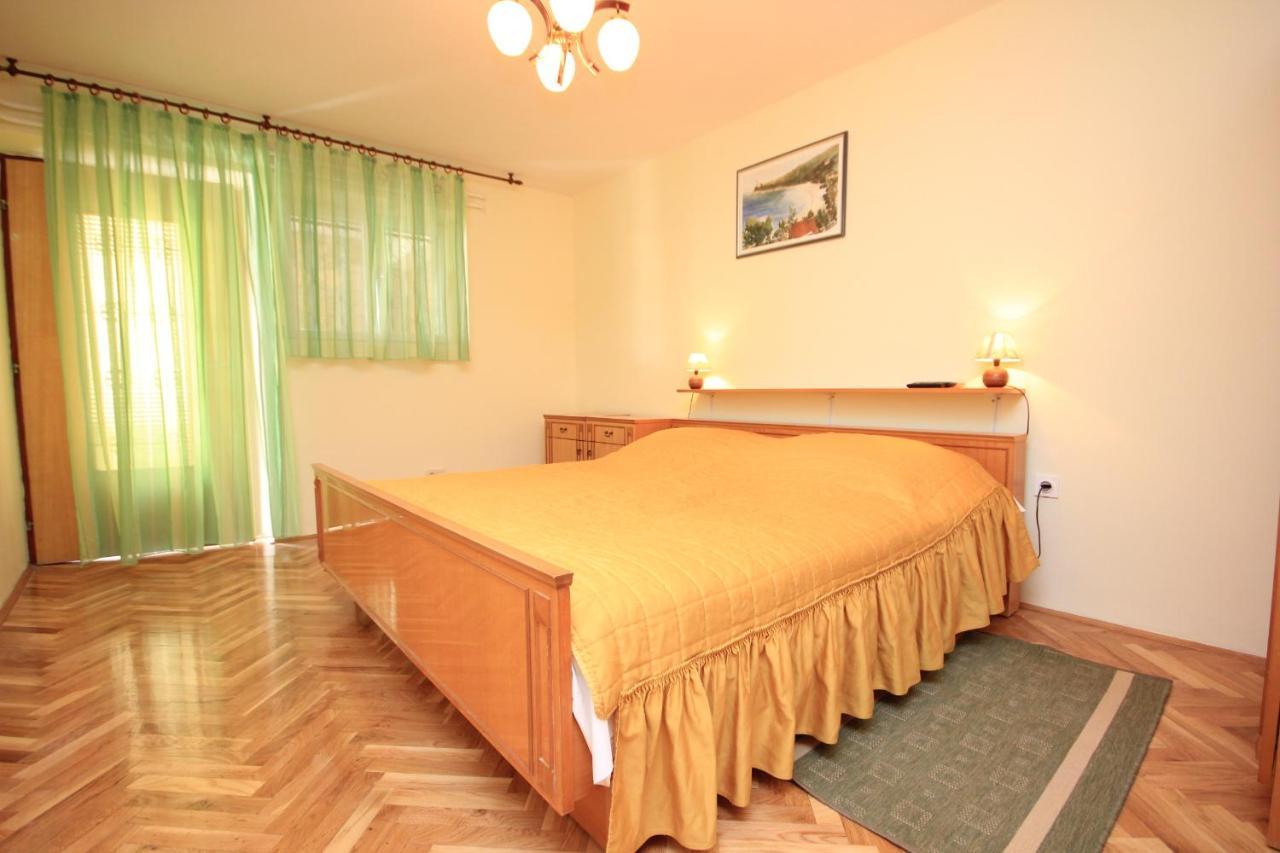 Apartments And Rooms By The Sea Medveja, Opatija - 2305 Lovran Exterior photo