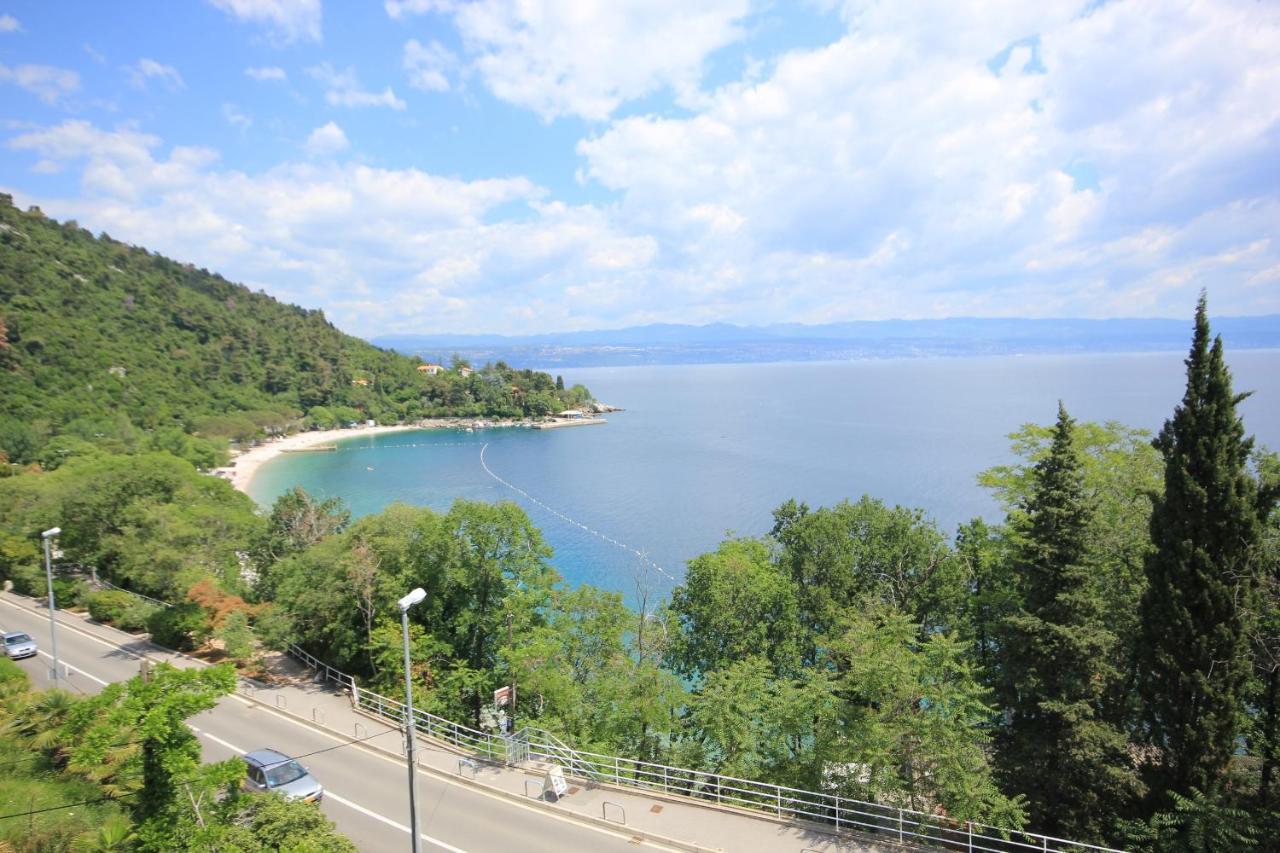 Apartments And Rooms By The Sea Medveja, Opatija - 2305 Lovran Exterior photo